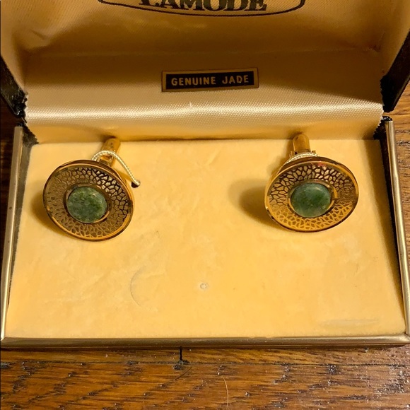 Genuine Jade Lamode cuff links - Picture 2 of 2